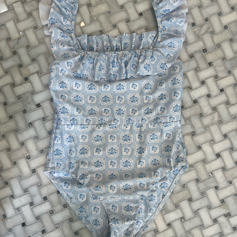 Minnow swim
